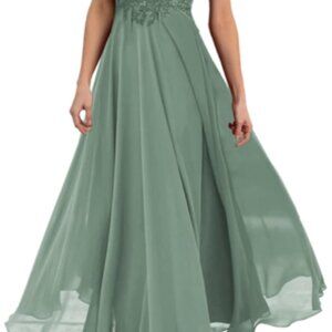 Lace and Chiffon Tea Length Pastel Green Dress – Size 6